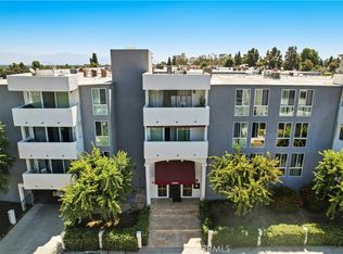 5454 Zelzah Ave APT 209, Encino, CA 91316