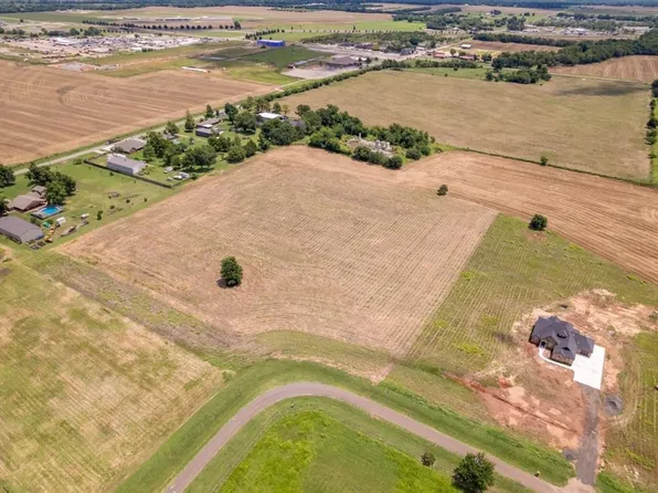 432 Fresno Ave #19, Washington, OK 73093