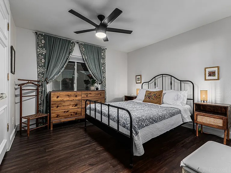 2200 N Los Altos Dr — Photo 31