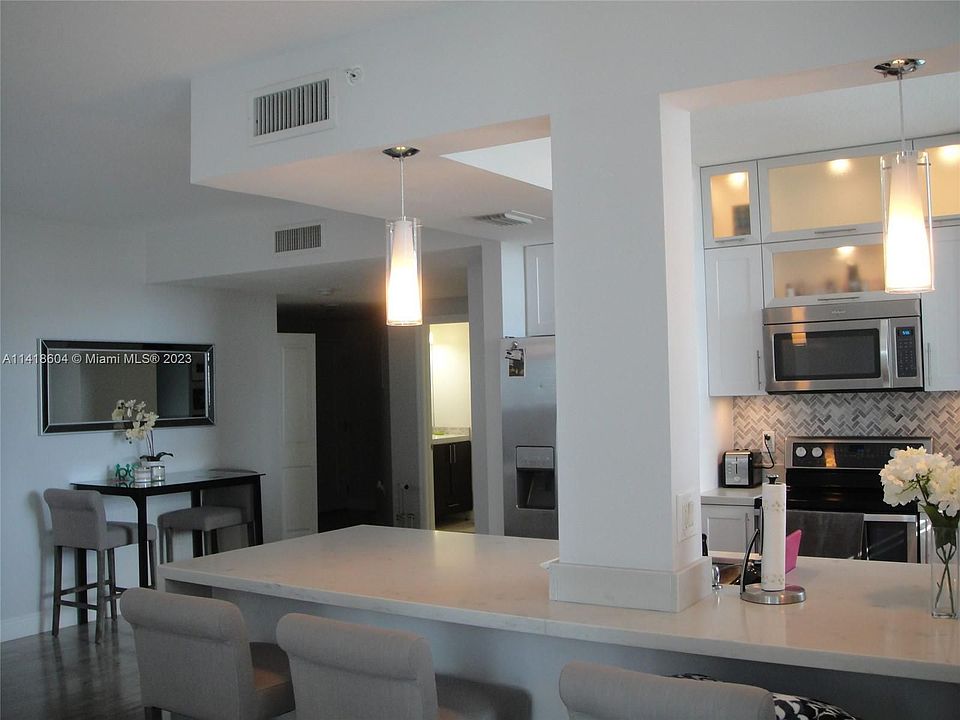 1st image of 1250 S Miami Ave #1615