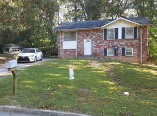 338 Roxbury Dr, Riverdale, GA 30274