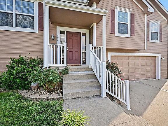 4th image of 502 Lake Meadows Dr
