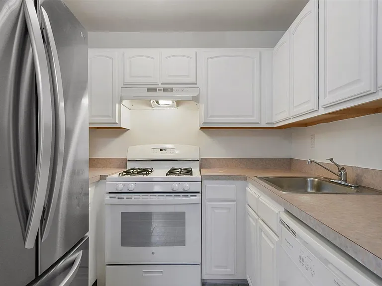 3546 Huguenot Ave #2 — Photo 17
