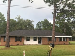 907 Dogwood Dr, Blackshear, GA 31516