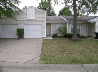 3171 Meadow Trail Dr, Saint Peters, MO 63376