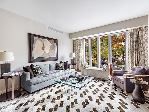 2nd image of 122 Greenwich Ave APT 5