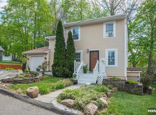 119 Sherwood Ave, Mahwah, NJ 07430
