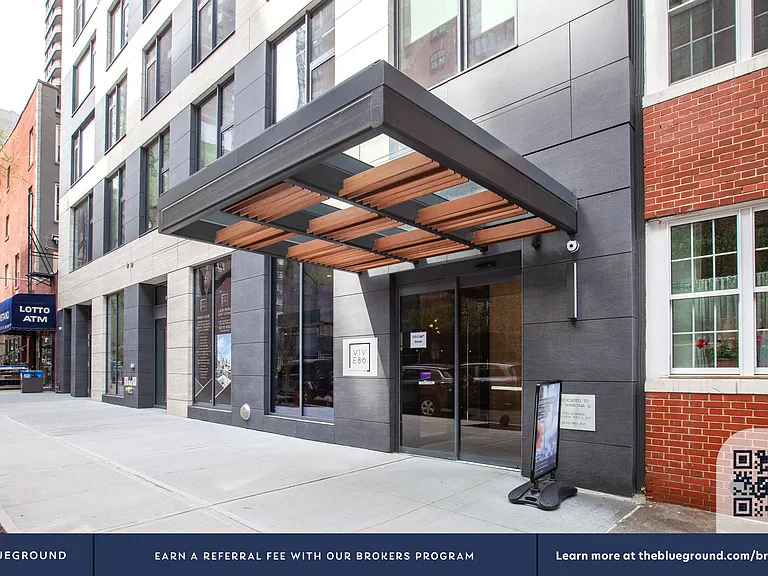 515 E 86th St #1203 — Photo 25