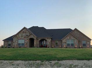 201 Scenic Wood Drive, Reno, TX 76020