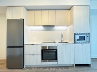 86 Dundas St E #326, Mississauga, ON L5A 1W4