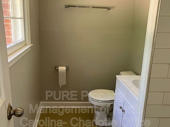 4th image of 5221 Delivau Dr