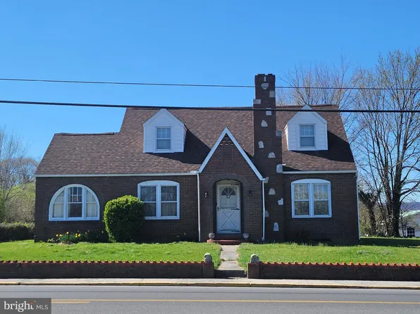 1002 N Queen St, Martinsburg, WV 25404