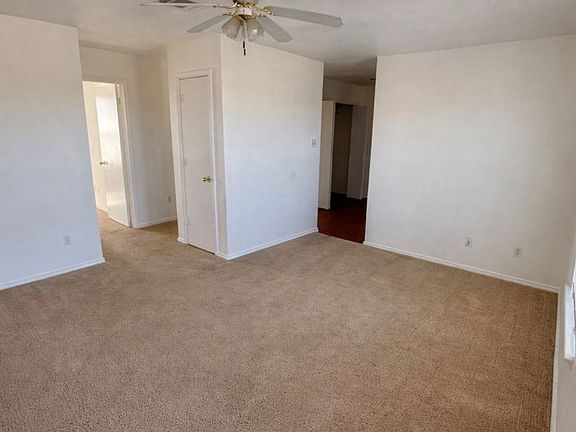 4th image of 5704 Greengate Dr APT B