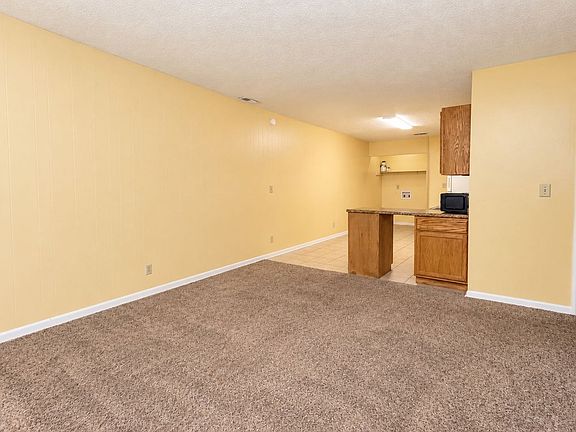 4th image of 3884 Youngstown Rd #3884