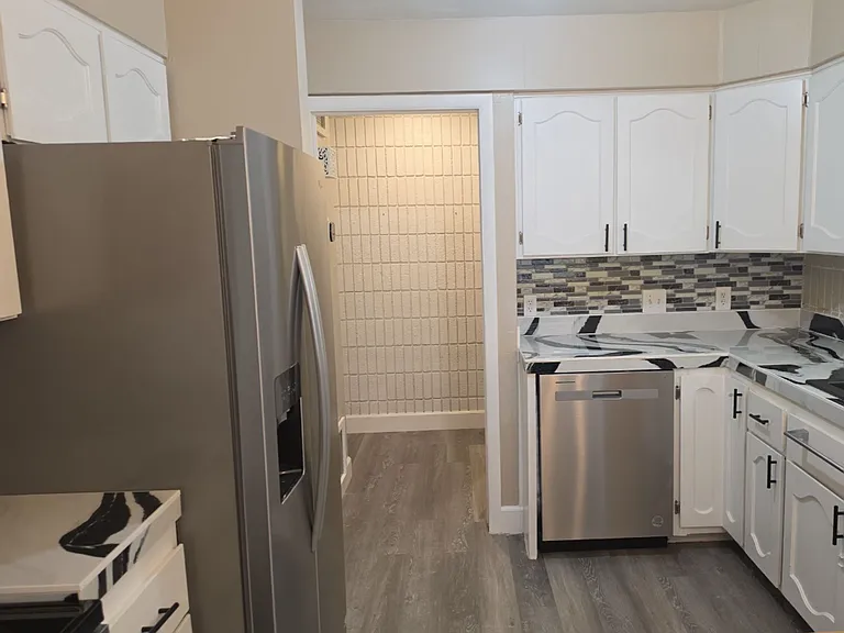 781 N Valley View Dr #34 — Photo 4