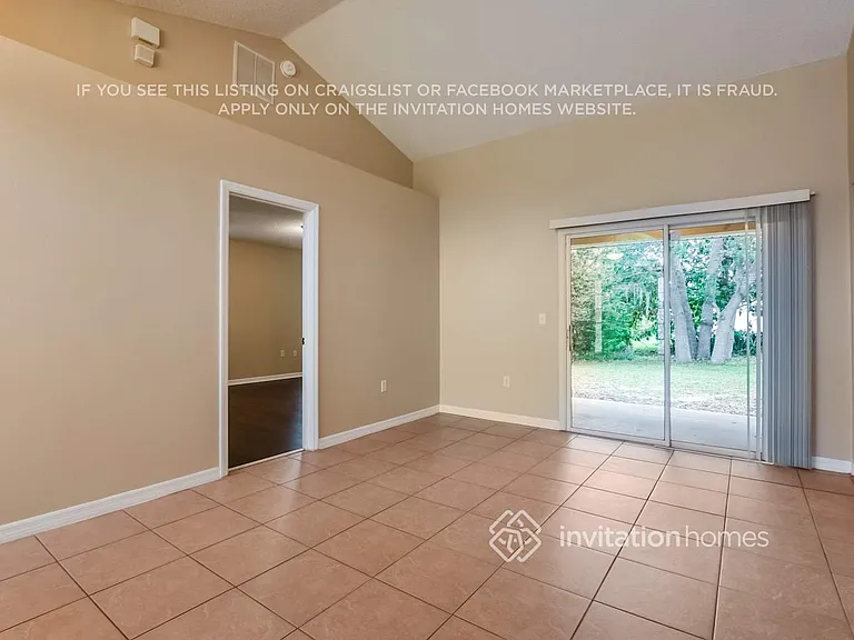 1493 Jupiter Ave — Photo 4