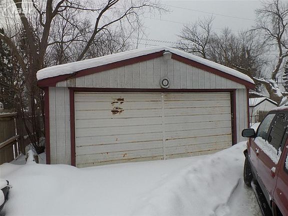 3rd image of 54 E Yale Ave