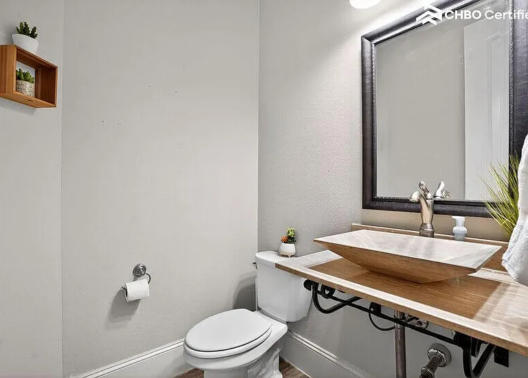 Guest bathroom with sleek design