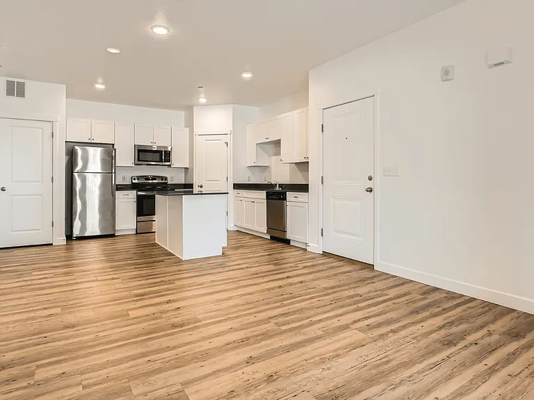 Eversage Apartments — Photo 53