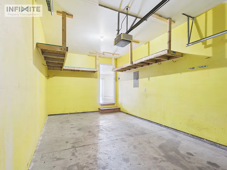 810 Mantle Dr #B — Photo 4