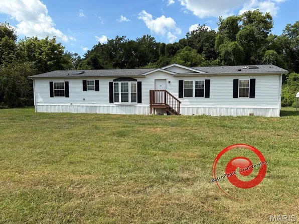 23 Enterprise Rd, Fairview Heights, IL 62208