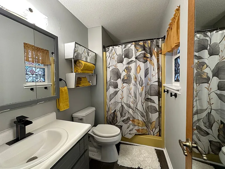 809 Knights Ct — Photo 3