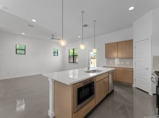 914 N Olive St UNIT 101, San Antonio, TX 78202