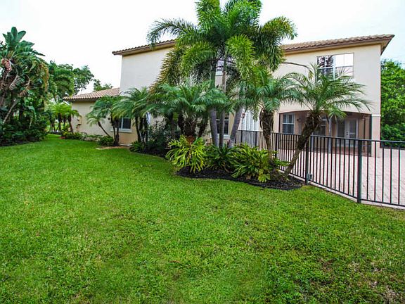3rd image of 4024 Artesa Dr