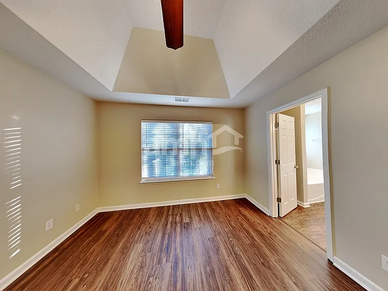 4654 Grove Ct — Photo 8
