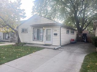 17736 Robert St, Melvindale, MI 48122