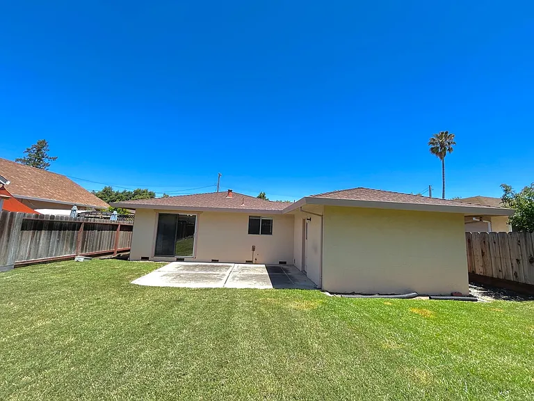 960 Suiter St — Photo 13