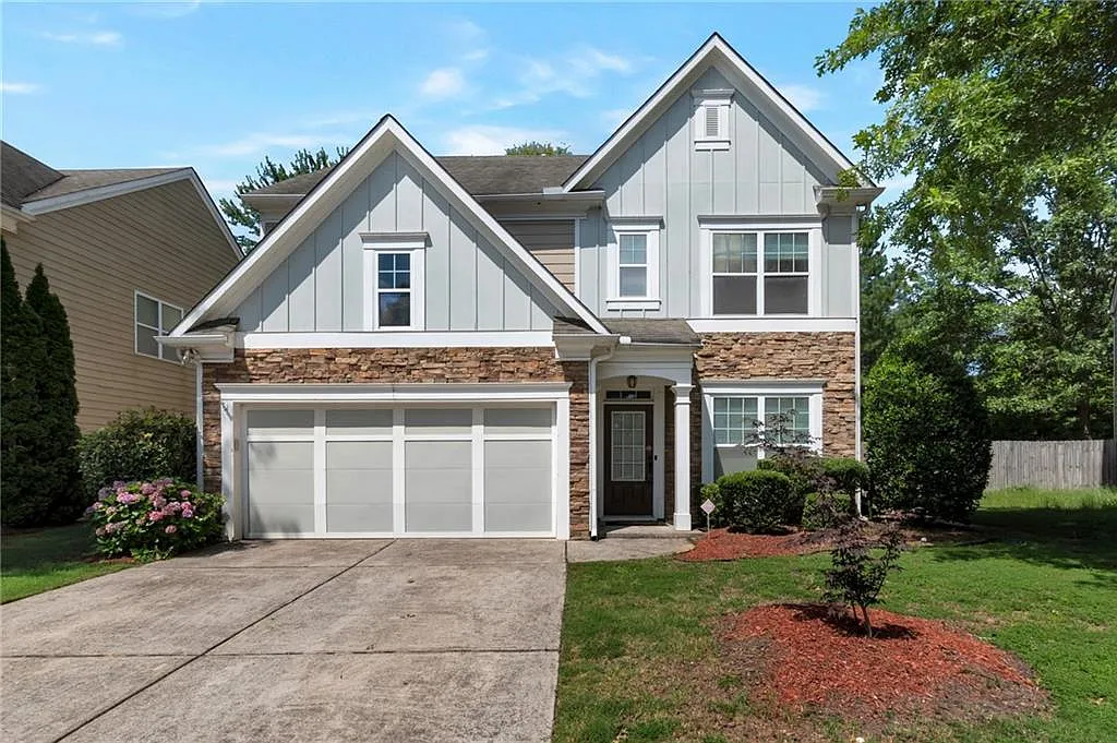 4 bed, 2.5 bath, 2130 sqft, $2,750 — Photo 1