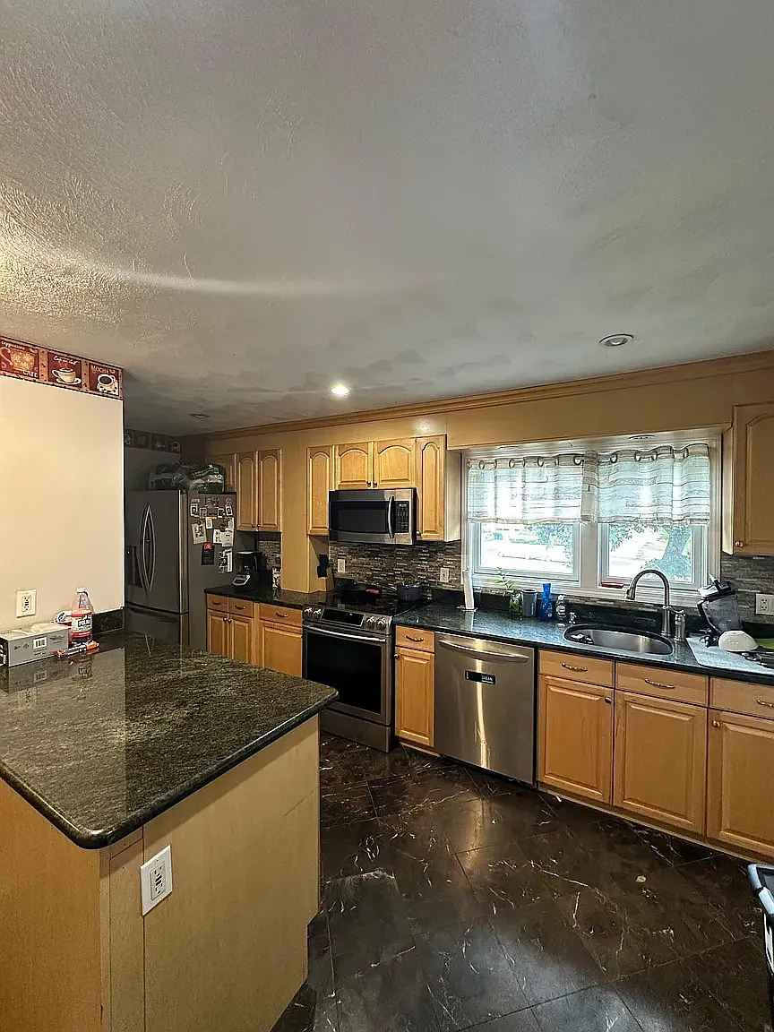 3 bed, $3,300 — Photo 4