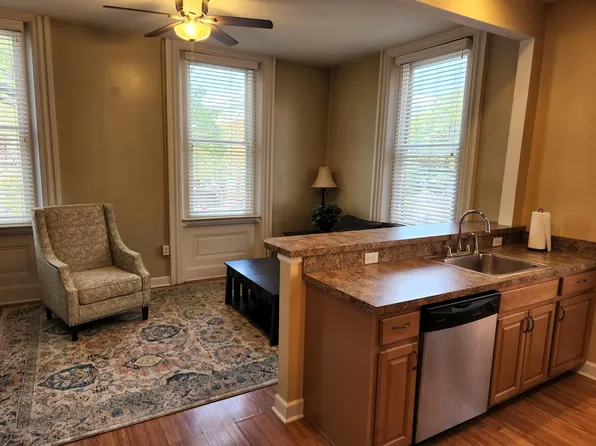 3 S Hanover St, Carlisle, PA