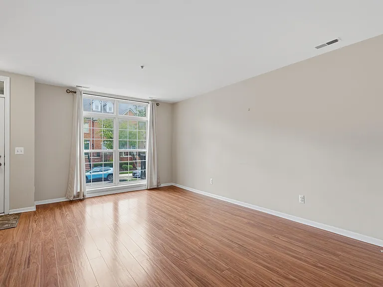 39475 Springwater Dr — Photo 9