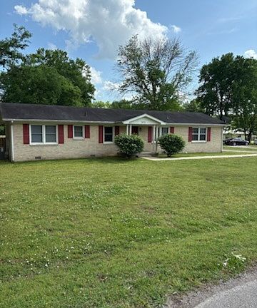 2nd image of 303 Pawnee Trl