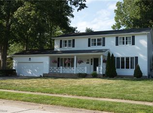 1461 Wimbledon Cir, Stow, OH 44224
