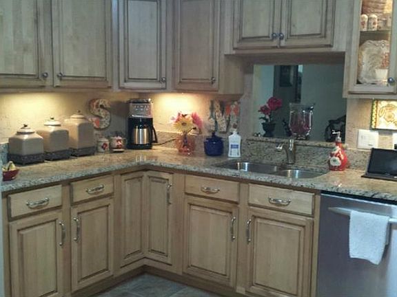 3rd image of 1273 Blythe Ave