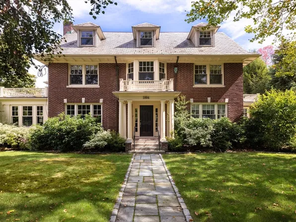 1004 Centre St, Newton, MA 02459