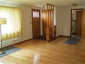 3rd image of 255 Fonda Dr