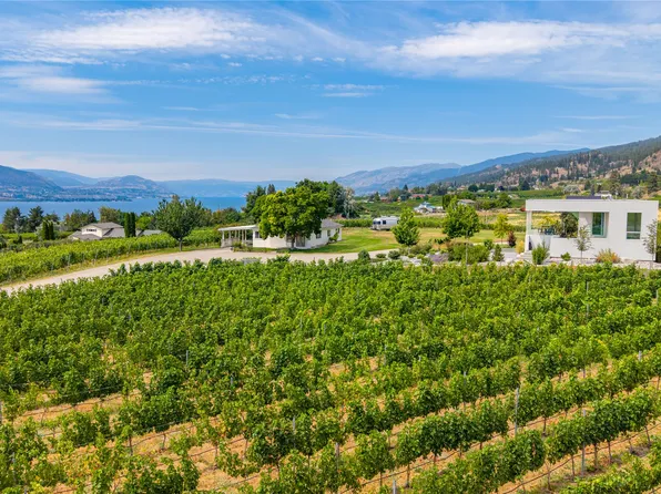 1243 Evans Ave, Penticton, BC V2A 8V1