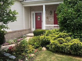 2274 Falling Waters Ln, Perrysburg, OH