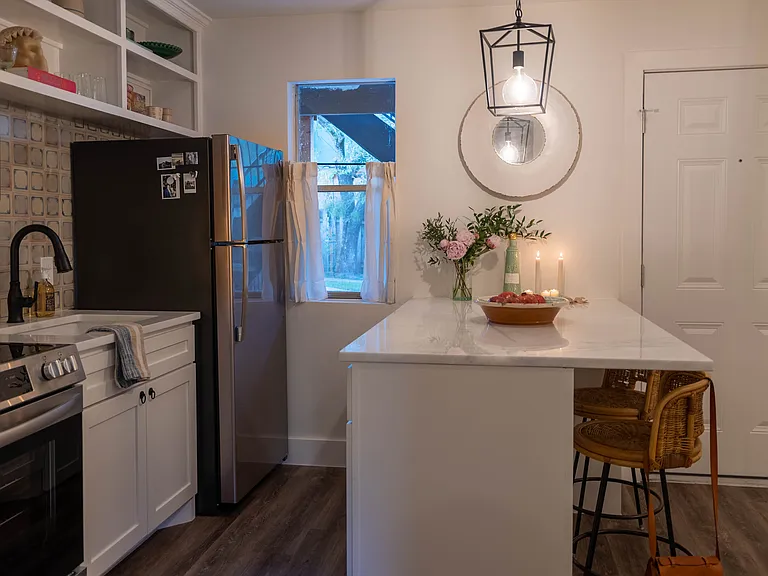 5516 Roosevelt Ave #206 — Photo 9