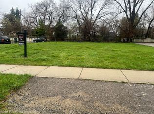 0 E Maple Rd, Troy, MI 48083