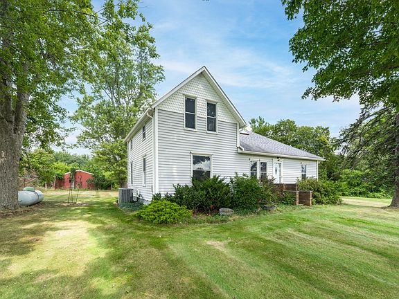 2nd image of 714 Kosmerick Rd