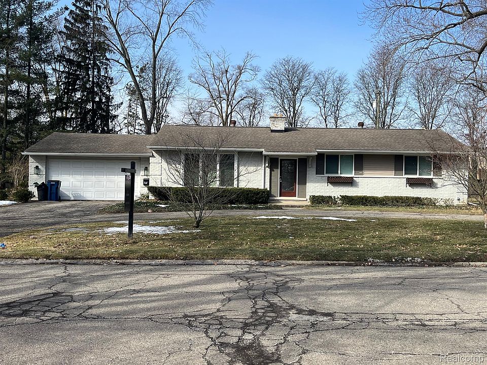 1st image of 3687 W Bradford Dr