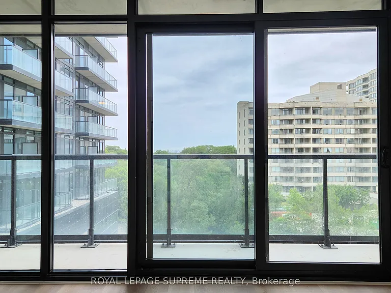 86 Dundas St E #402 — Photo 9