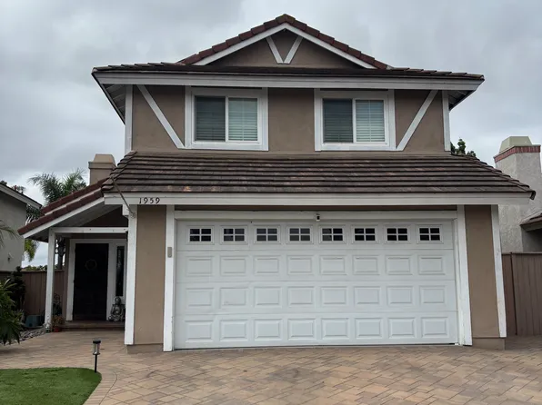 1959 Elm Ridge Dr, Vista, CA 92081