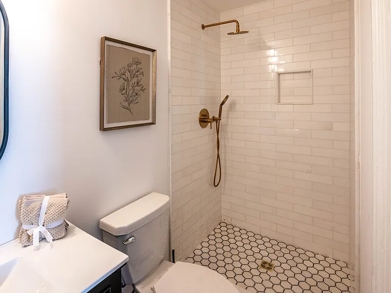 61 Broad St #B — Photo 12