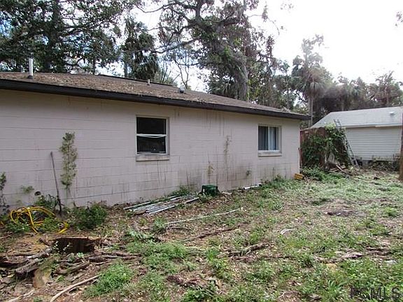4th image of 22 Sanchez Ave